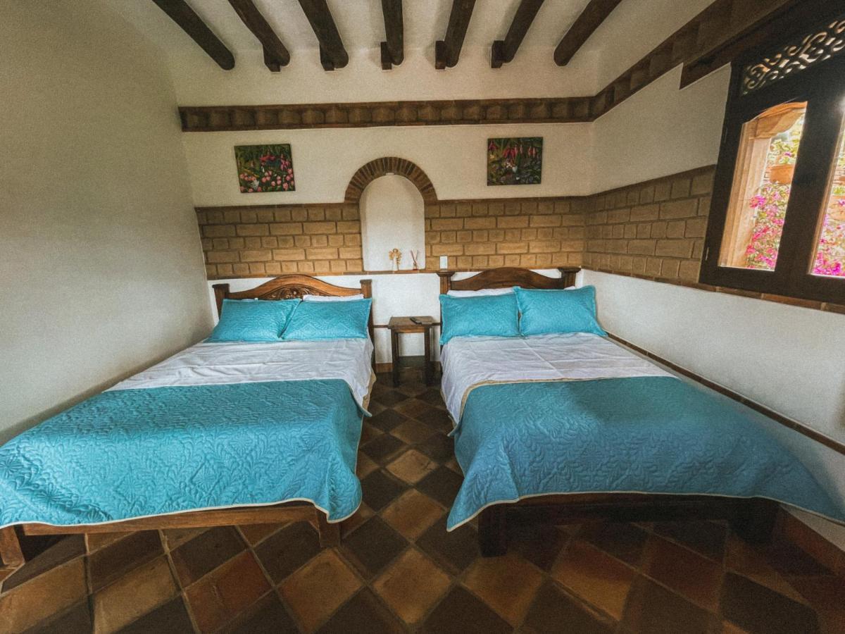 Posada Maria Del Carmen 拉基拉 外观 照片